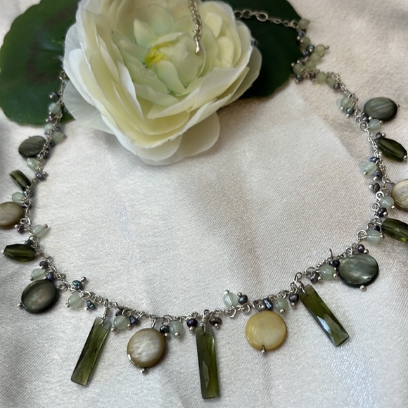 Lia sophia Mother of Pearl Necklace - Picture 8 of 9